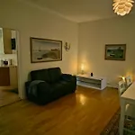 Room's House 11 Rauma