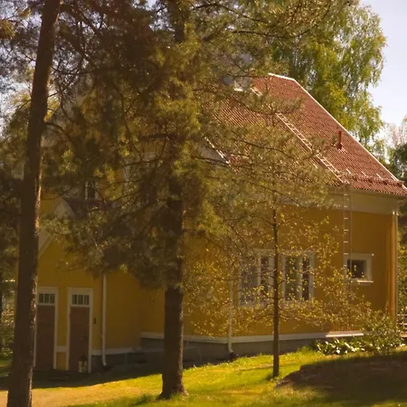 Daire Room's House 11