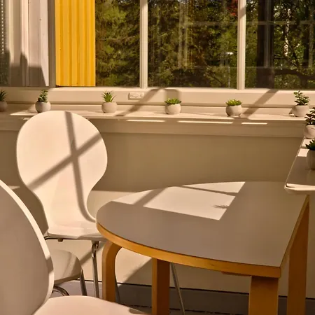 Apartment Room's House 11 *