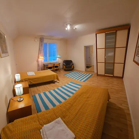 Room's House 11 *