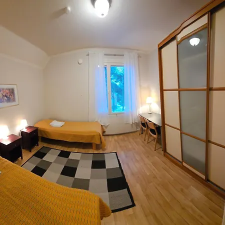 Room's House 11 * Rauma