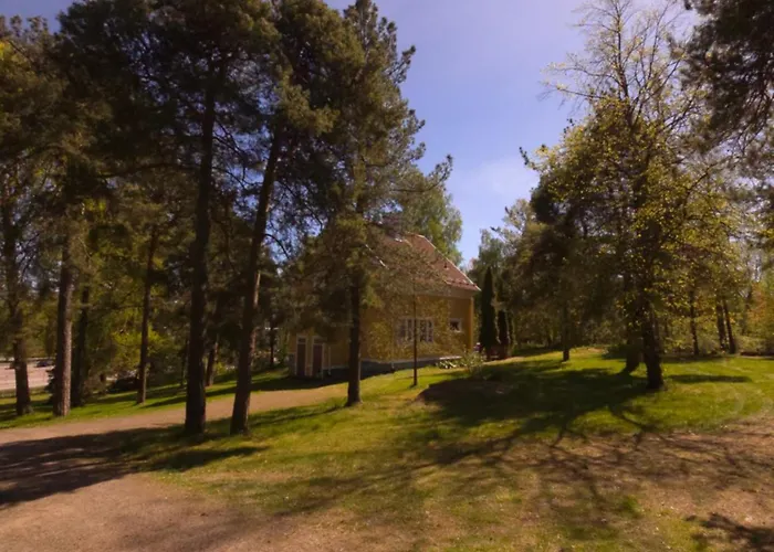 Room's House 11 * Rauma