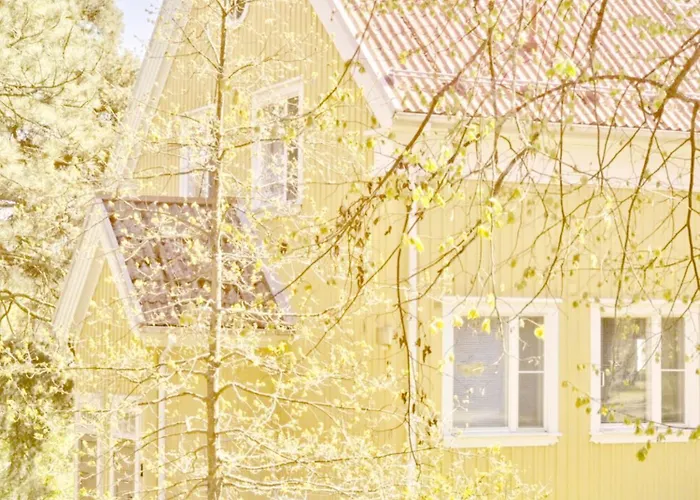 Room's House 11 * Rauma